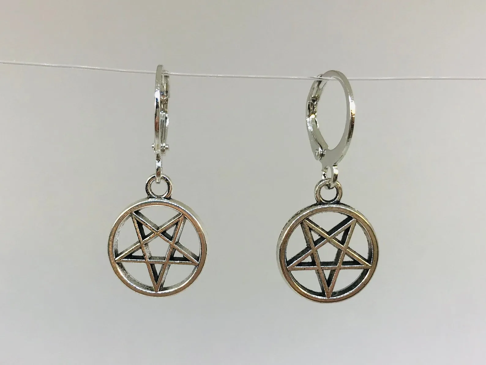 Inverted Pentagram Earrings, Pentagram Charm, Inverted Pentagram Jewelry2