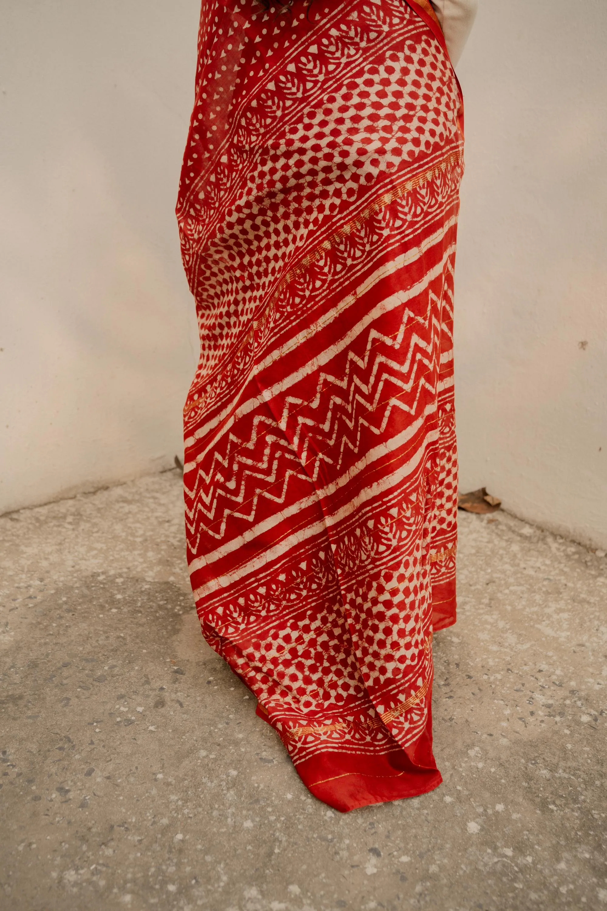 Kaisori Malhar - Dabu Pharad Laal booti  handblockprinted Silk Cotton saree