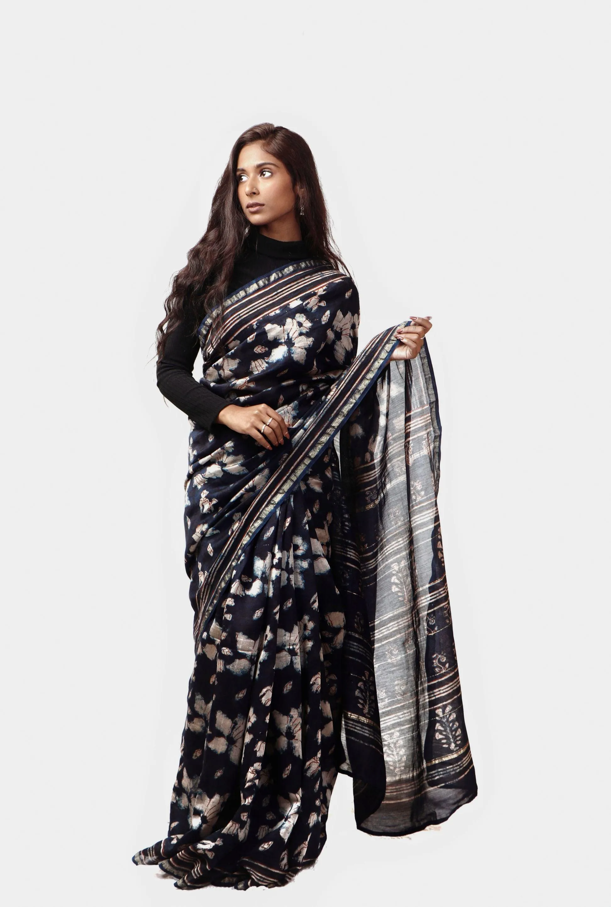 Kaisori Malhar - Dabu Pharad Leaf Indigo handblockprinted Silk Cotton saree