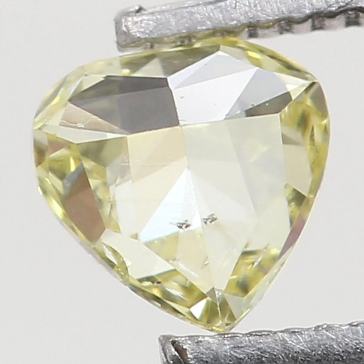 Natural Loose Diamond Heart Yellow Color SI1 Clarity 3.10 MM 0.11 Ct L6482