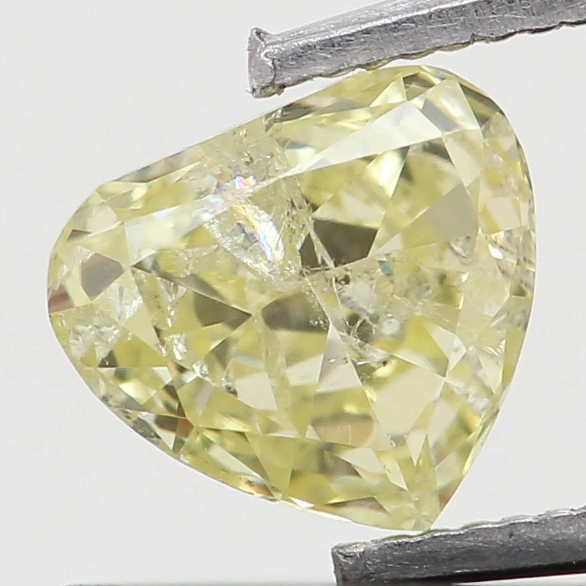 Natural Loose Diamond Heart Yellow Color SI2 Clarity 3.70 MM 0.22 Ct L6464