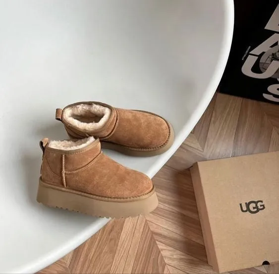 UGG Classic Ultra Mini Platform 'Chestnut' (W)