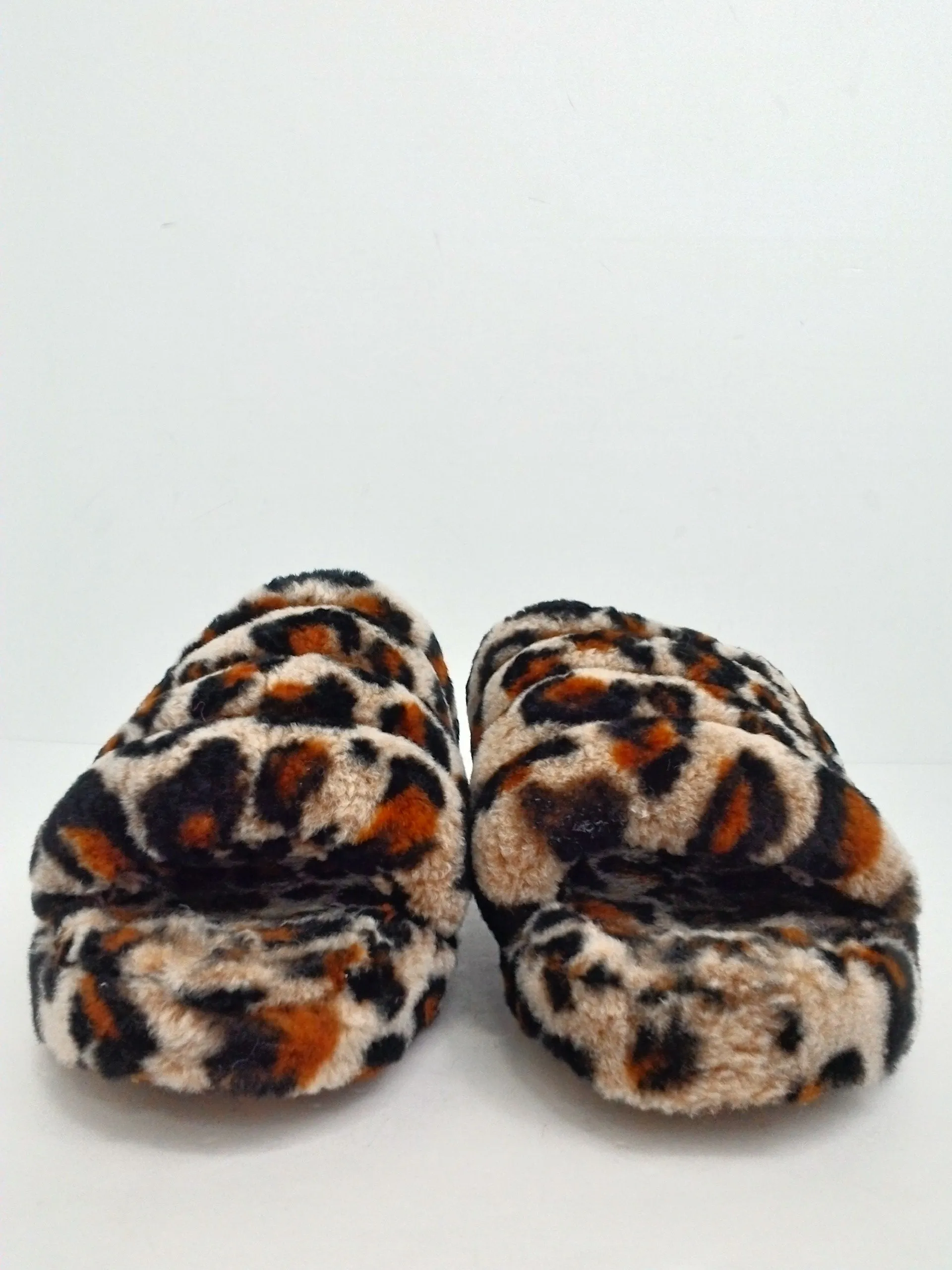 UGG Women's Sipper Animal Print Size 10