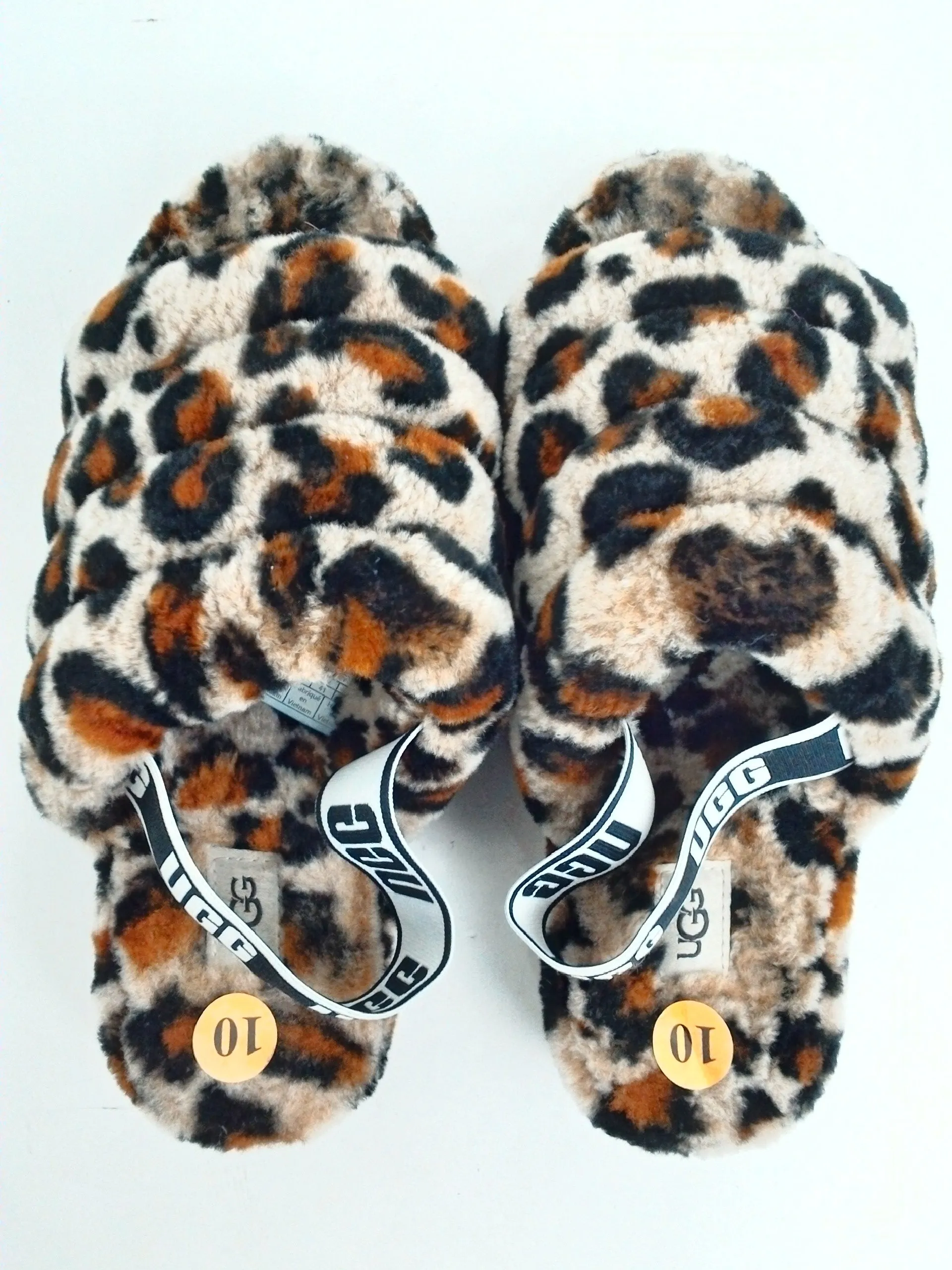 UGG Women's Sipper Animal Print Size 10